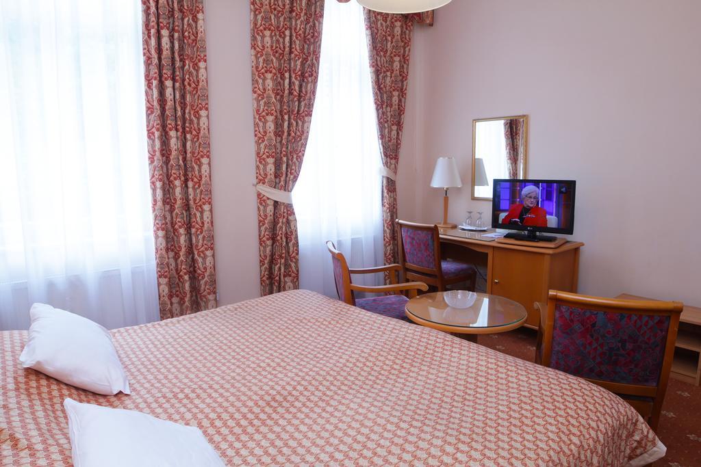 Hotel Pavlov Карлові Вари Екстер'єр фото